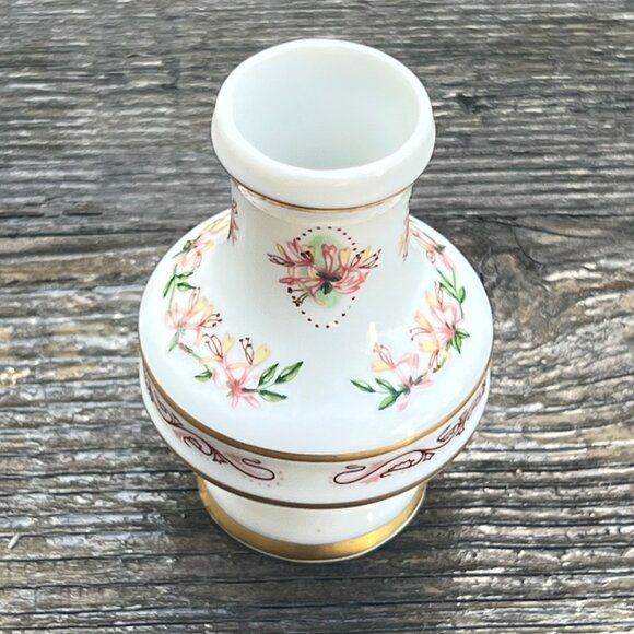 1982 Franklin Mint Flowers of the Victorian Year Mini Honey Suckle June Bud Vase - Picture 6 of 8